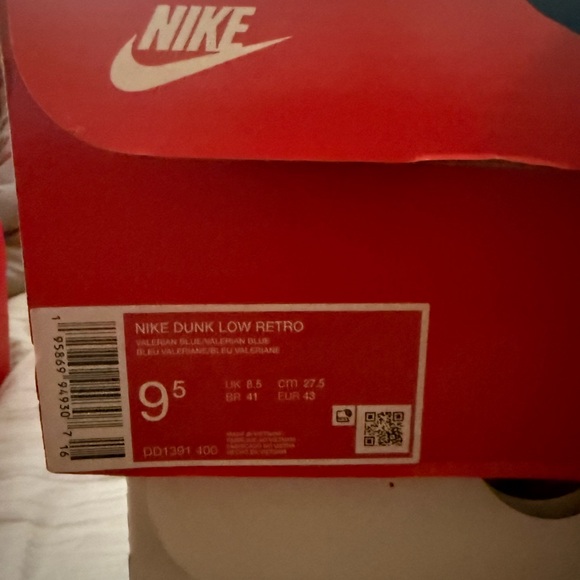 Nike Men's Navy and White Sneakers - Picture 3 of 3